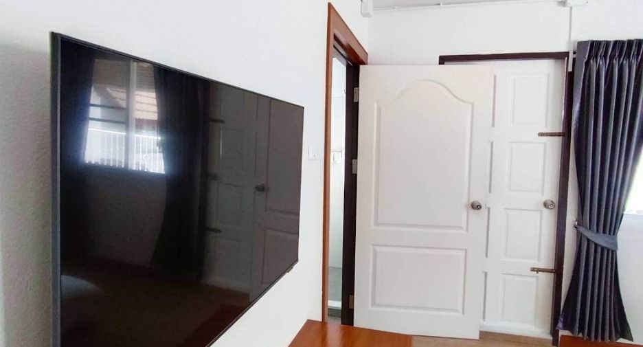 Haus zur Miete mit 4 Zimmer in Bang Lamung, Chonburi