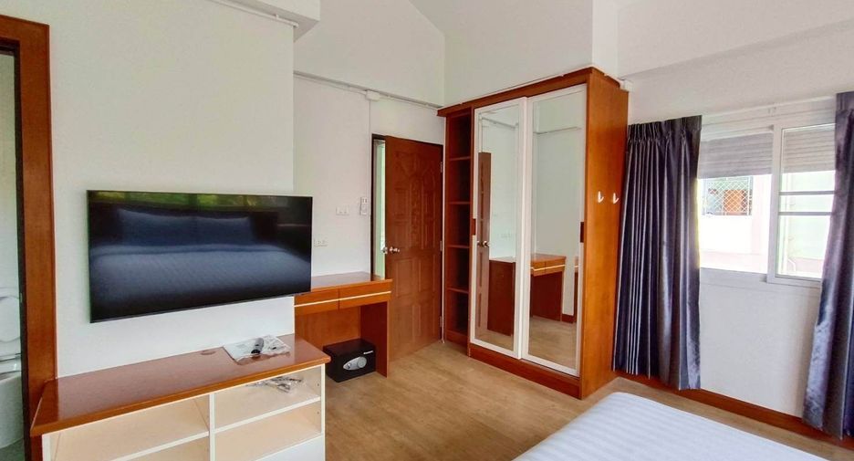 Haus zur Miete mit 4 Zimmer in Bang Lamung, Chonburi