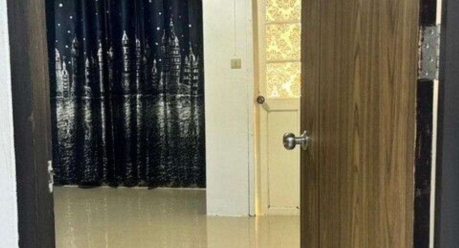 Casa adosada en venta de 3 habitaciones en Chom Thong, Bangkok