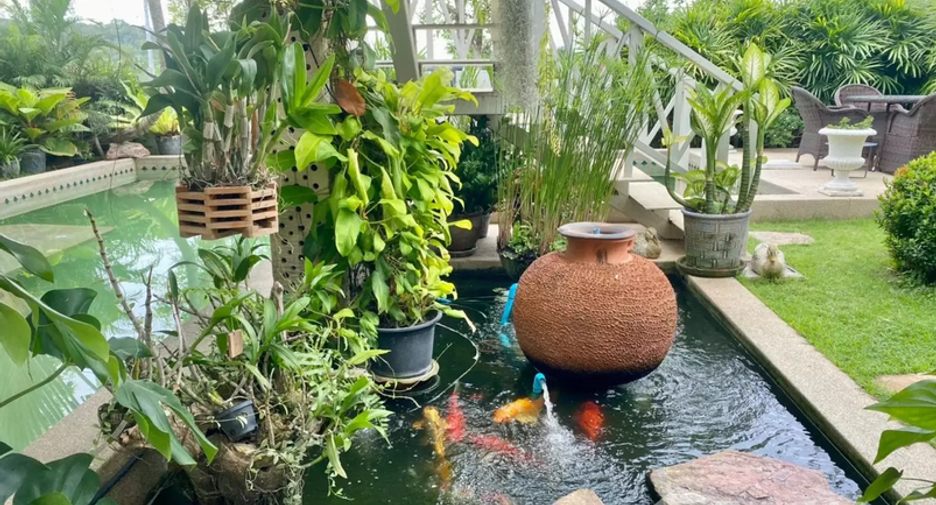 Villa zum Kauf mit 6 Zimmer in Bang Lamung, Chonburi