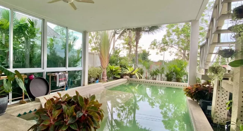 Villa zum Kauf mit 6 Zimmer in Bang Lamung, Chonburi