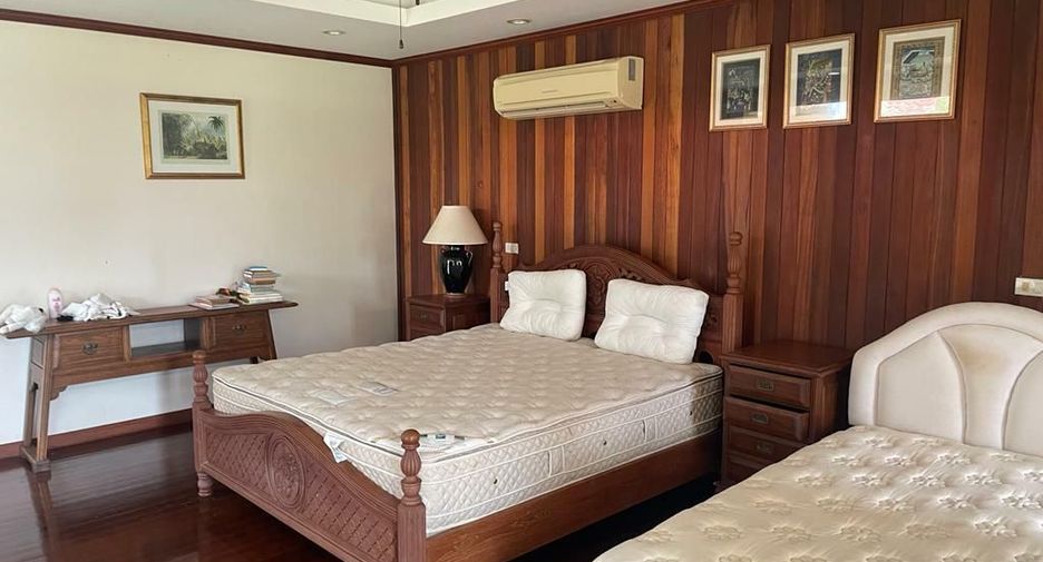 Villa zum Kauf mit 4 Zimmer in Thalang, Phuket