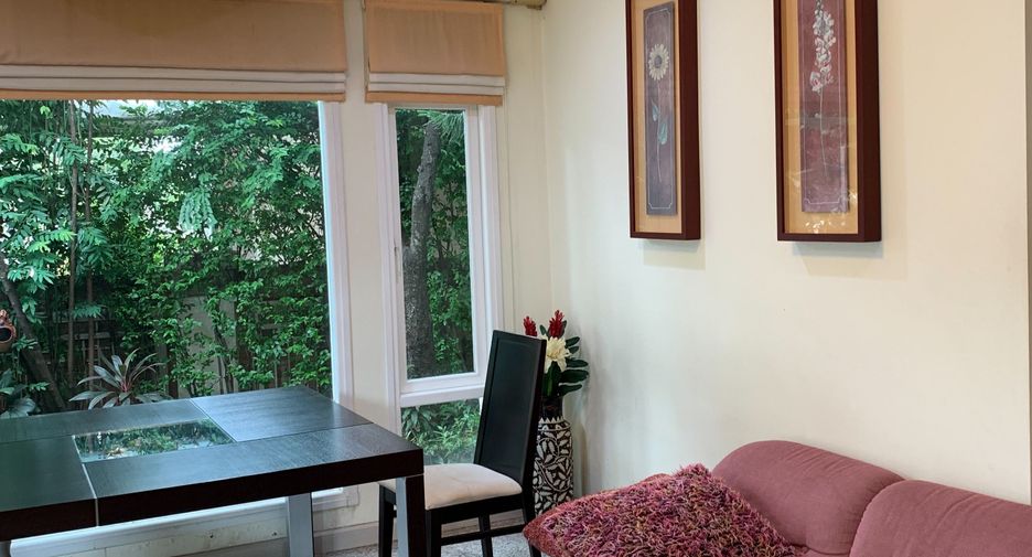 For sale 4 bedrooms house in Khan Na Yao, Bangkok