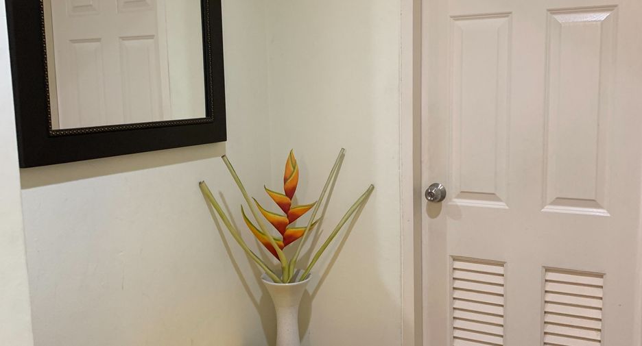 For sale 4 bedrooms house in Khan Na Yao, Bangkok
