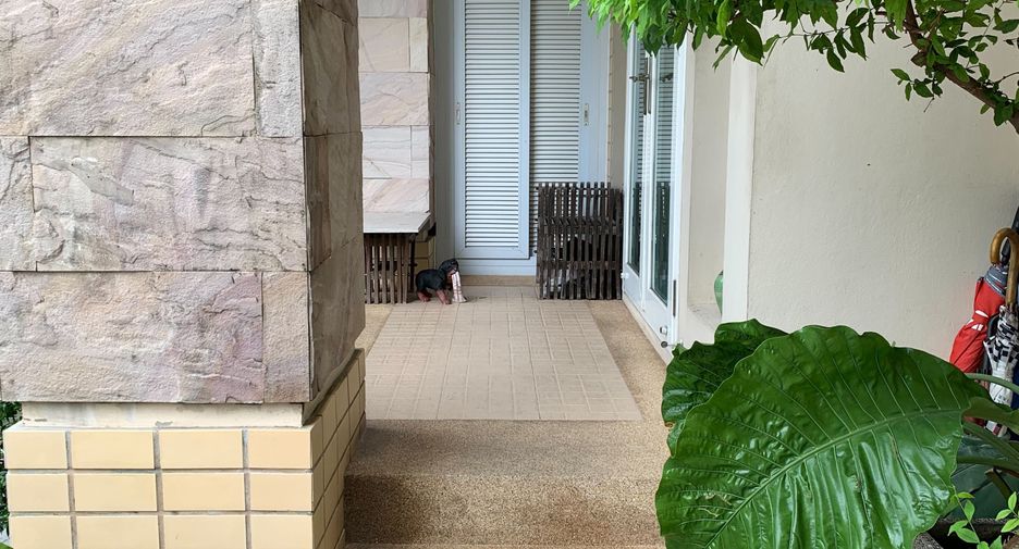 For sale 4 bedrooms house in Khan Na Yao, Bangkok