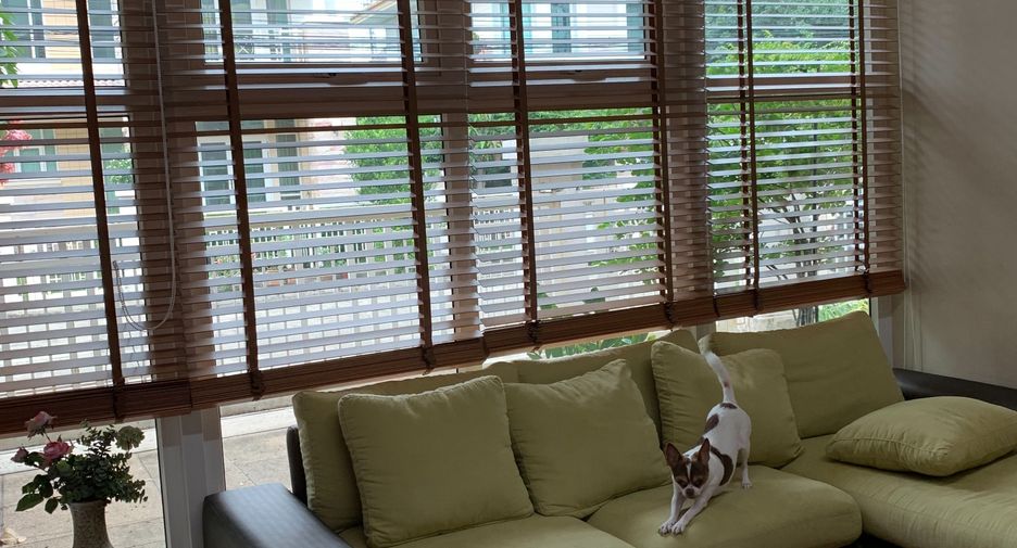 For sale 4 bedrooms house in Khan Na Yao, Bangkok