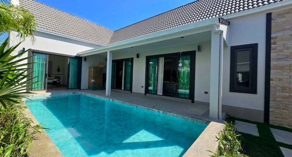 For sale 3 bedrooms villa in Bang Lamung, Chonburi