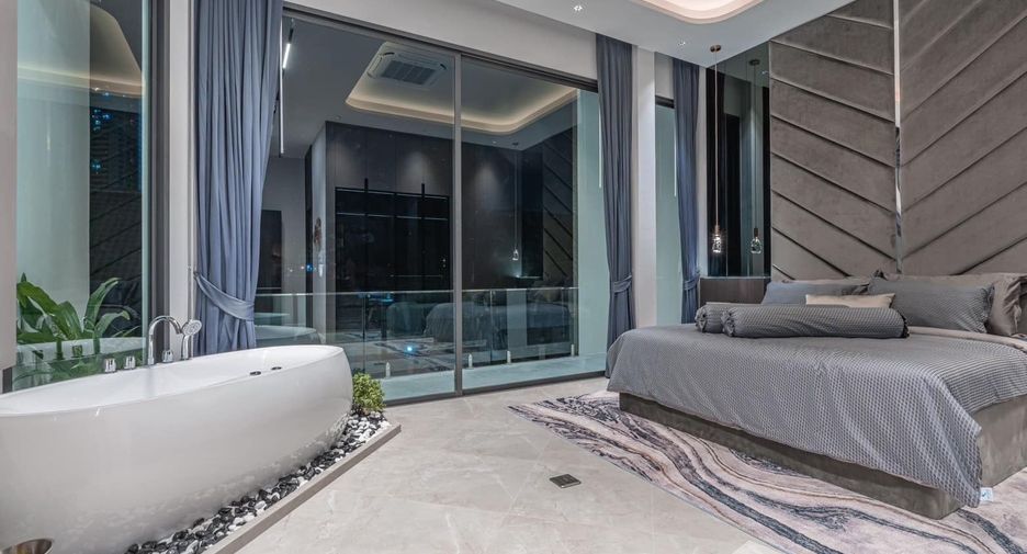 Villa en venta de 5 habitaciones en Bang Lamung, Chonburi
