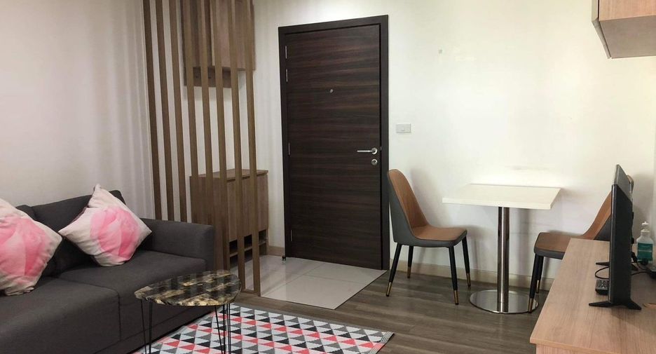 For sale 1 bed condo in Phra Khanong, Bangkok