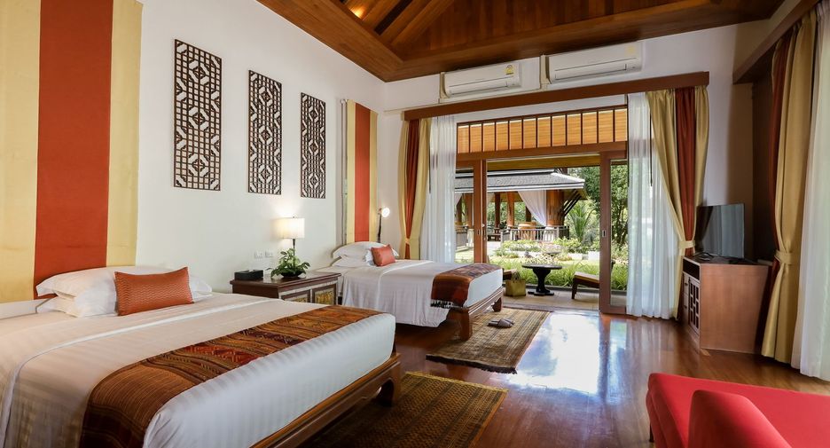 For rent 5 bedrooms villa in Mueang Phuket, Phuket