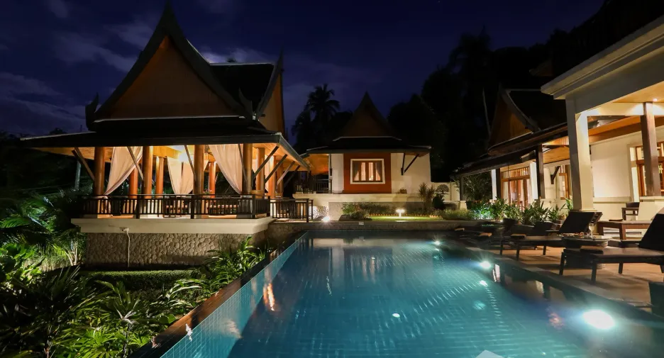 For rent 5 bedrooms villa in Mueang Phuket, Phuket