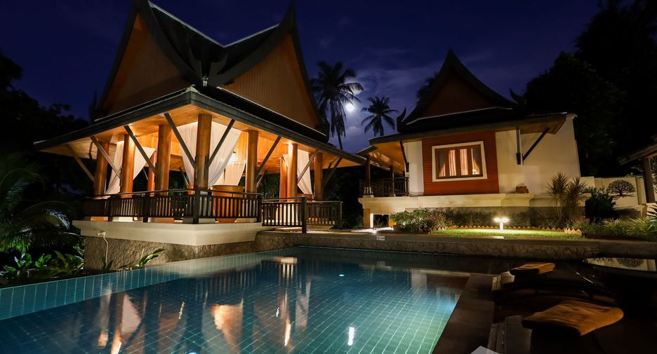 For rent 5 bedrooms villa in Mueang Phuket, Phuket