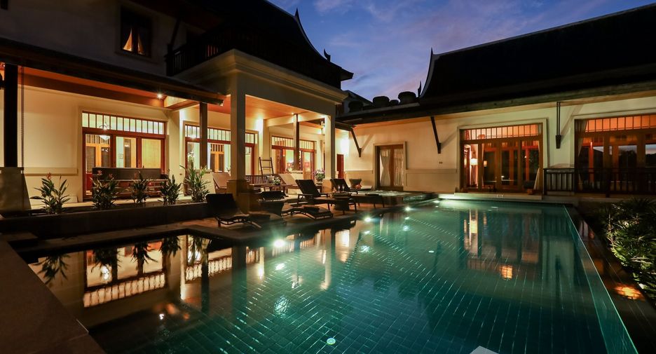 For rent 5 bedrooms villa in Mueang Phuket, Phuket