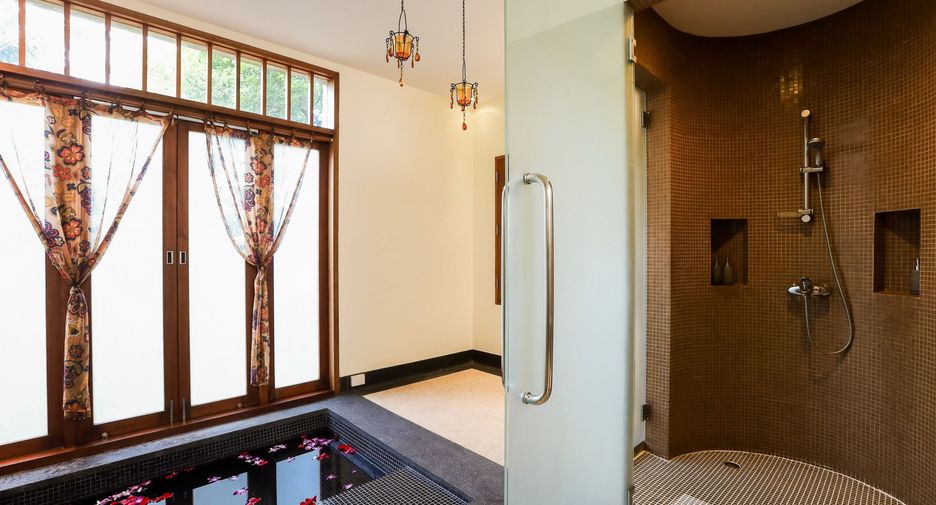 For rent 5 ベッドルーム villa in Mueang Phuket, Phuket
