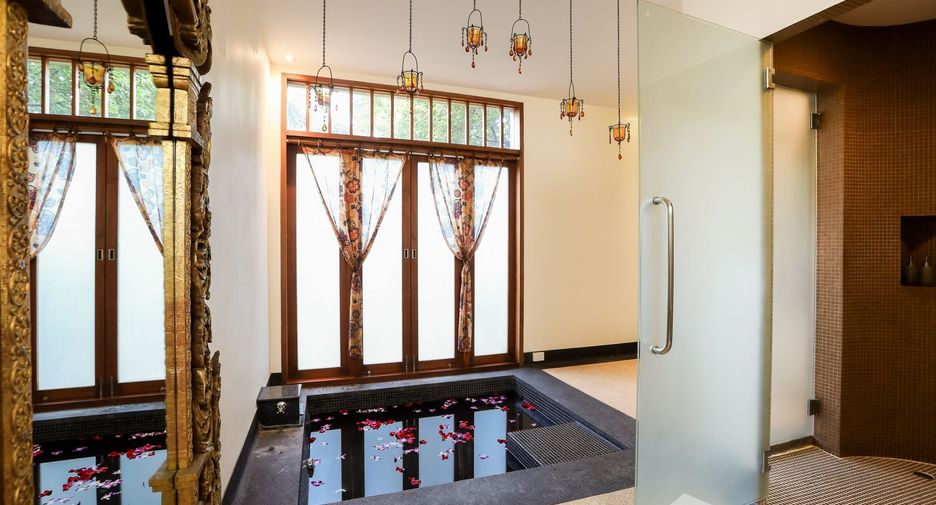 For rent 5 ベッドルーム villa in Mueang Phuket, Phuket