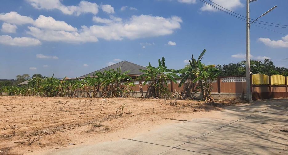 出售 土地 在 Si Racha, Chon Buri