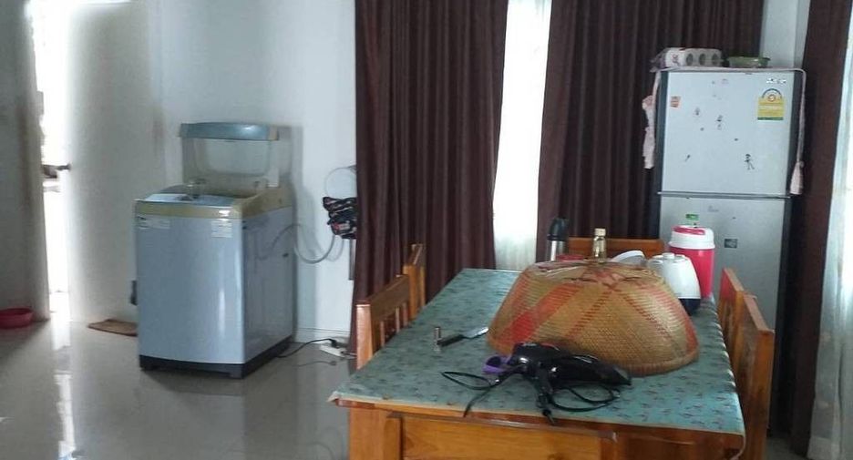 For sale 3 bedrooms townhouse in Khlong Sam Wa, Bangkok