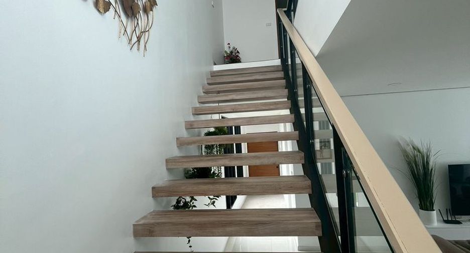 À louer 3 chambres villa à Huay Yai, Pattaya