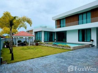 Villa en alquiler de 3 habitaciones en Bang Lamung, Chonburi