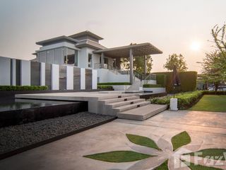 Casa en venta de 4 habitaciones en Sai Mai, Bangkok