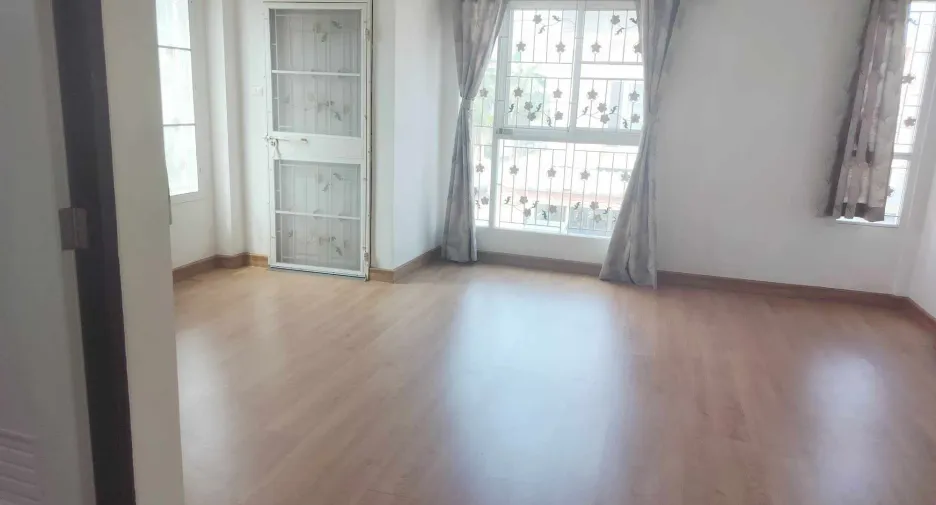 For sale 3 bedrooms townhouse in Phan Thong, Chonburi