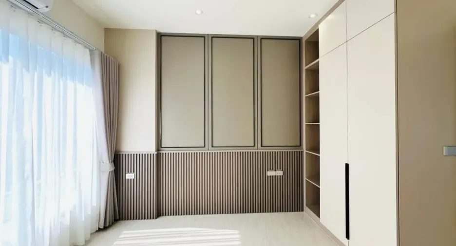 Haus zum Kauf mit 4 Zimmer in Bang Lamung, Chonburi