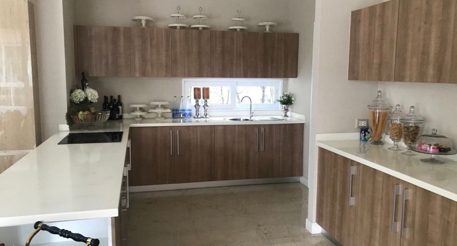 For sale and for rent 3 bedrooms house in Thawi Watthana, Bangkok