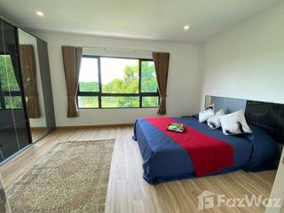 Reihenhaus zum Kauf und zur Miete mit 3 Zimmer in Saphan Sung, Bangkok