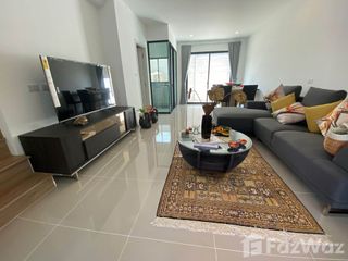 Reihenhaus zum Kauf und zur Miete mit 3 Zimmer in Saphan Sung, Bangkok