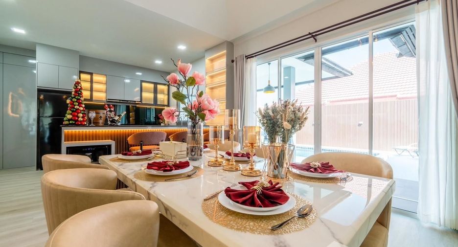For sale 4 bedrooms house in Bang Lamung, Chonburi