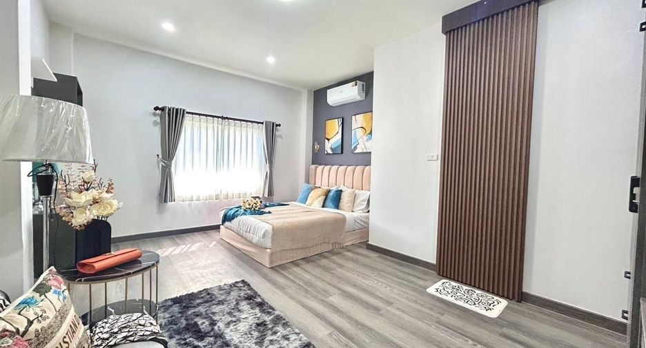 For sale 4 bedrooms house in Bang Lamung, Chonburi