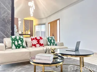Haus zum Kauf mit 4 Zimmer in Bang Lamung, Chonburi