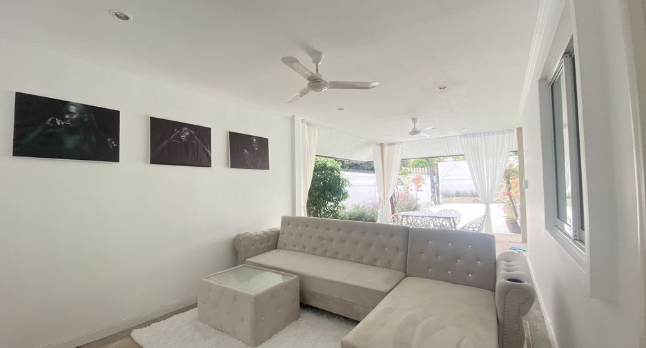 Villa en alquiler de 3 habitaciones en Mueang Phuket, Phuket