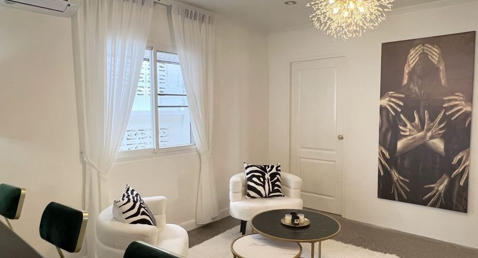 Villa en alquiler de 3 habitaciones en Mueang Phuket, Phuket
