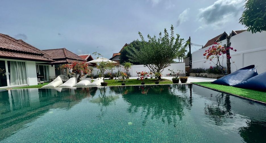 Villa en alquiler de 3 habitaciones en Mueang Phuket, Phuket