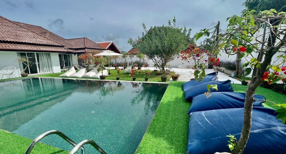 Villa en alquiler de 3 habitaciones en Mueang Phuket, Phuket