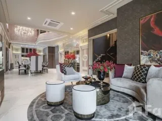 For sale 5 bedrooms house in Mueang Samut Prakan, Samut Prakan