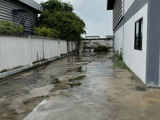 For sale and for rent 3 bedrooms office in Lat Lum Kaeo, Pathum Thani