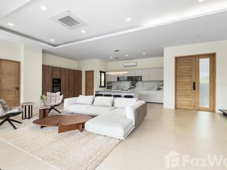 Villa en venta de 4 habitaciones en Thalang, Phuket