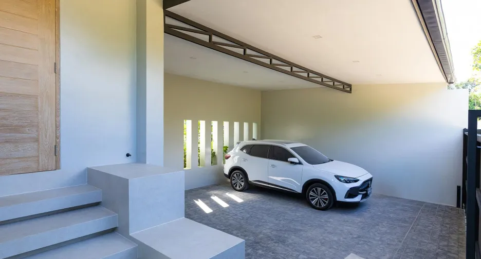 For sale 4 bedrooms villa in Thalang, Phuket