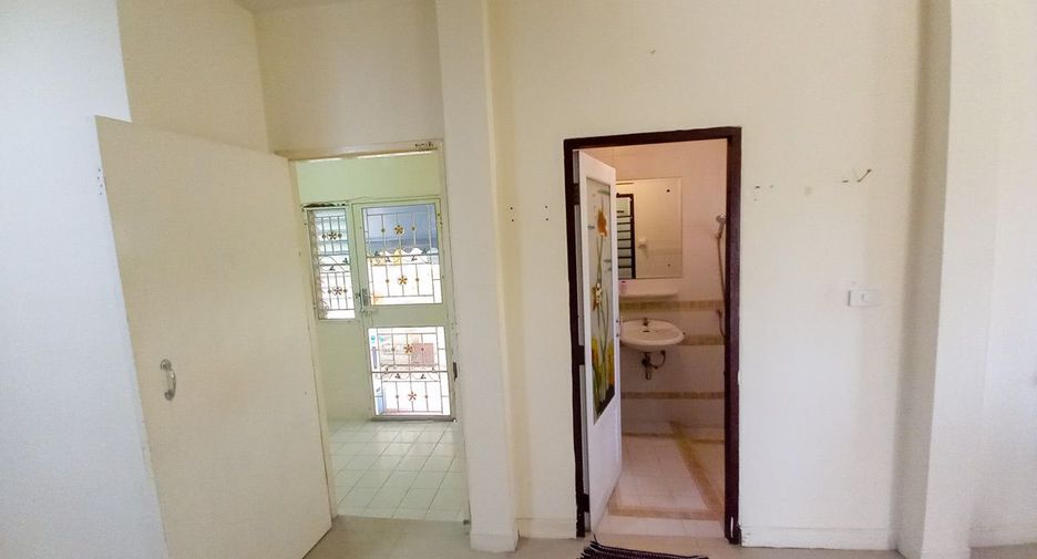For rent 3 ベッドルーム house in Sai Noi, Nonthaburi