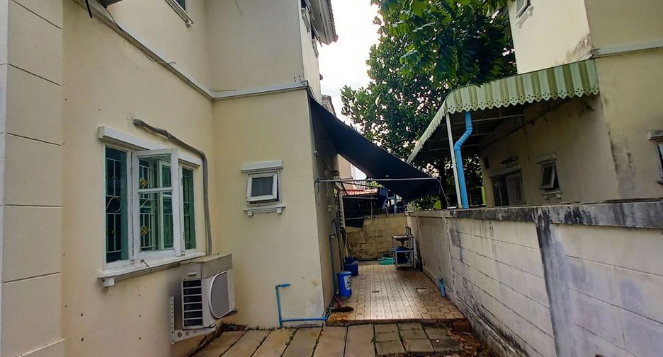 For rent 3 ベッドルーム house in Sai Noi, Nonthaburi