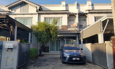 For sale そして for rent 3 ベッドルーム townhouse in Lat Krabang, Bangkok