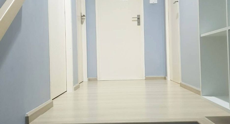 Reihenhaus zum Kauf und zur Miete mit 3 Zimmer in Lat Krabang, Bangkok