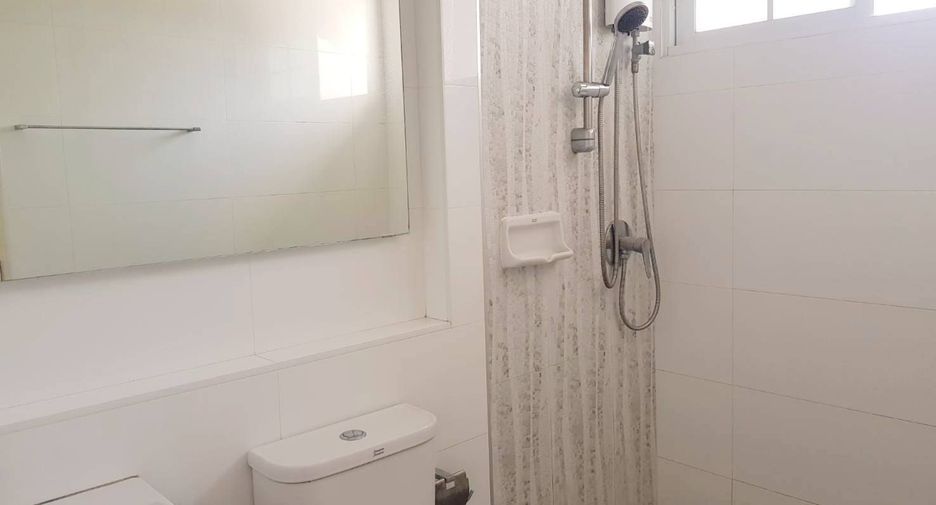 Reihenhaus zum Kauf und zur Miete mit 3 Zimmer in Lat Krabang, Bangkok