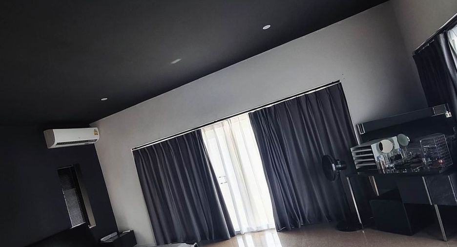 For sale 3 bedrooms house in Mueang Phuket, Phuket