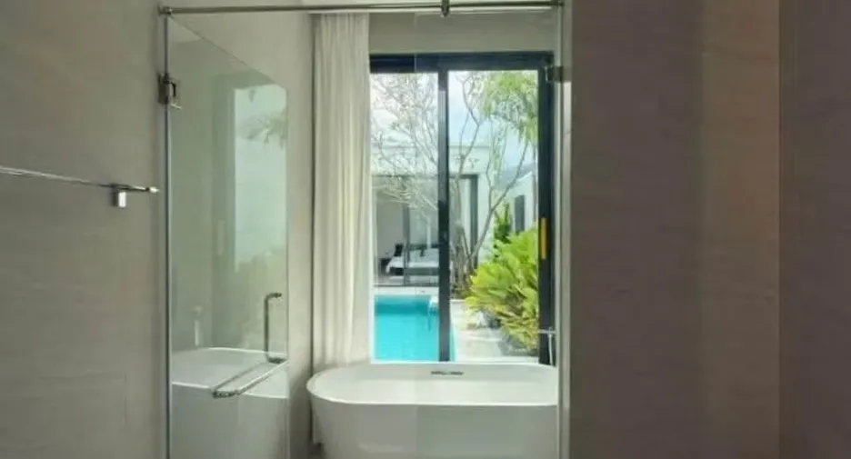 For rent 3 bedrooms villa in Mueang Phuket, Phuket