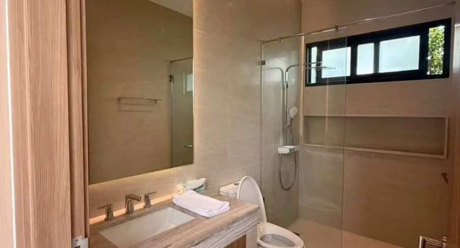 For rent 3 bedrooms villa in Mueang Phuket, Phuket
