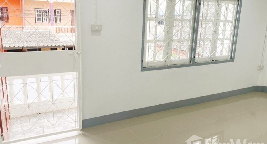 For sale 2 bedrooms townhouse in Mueang Rayong, Rayong