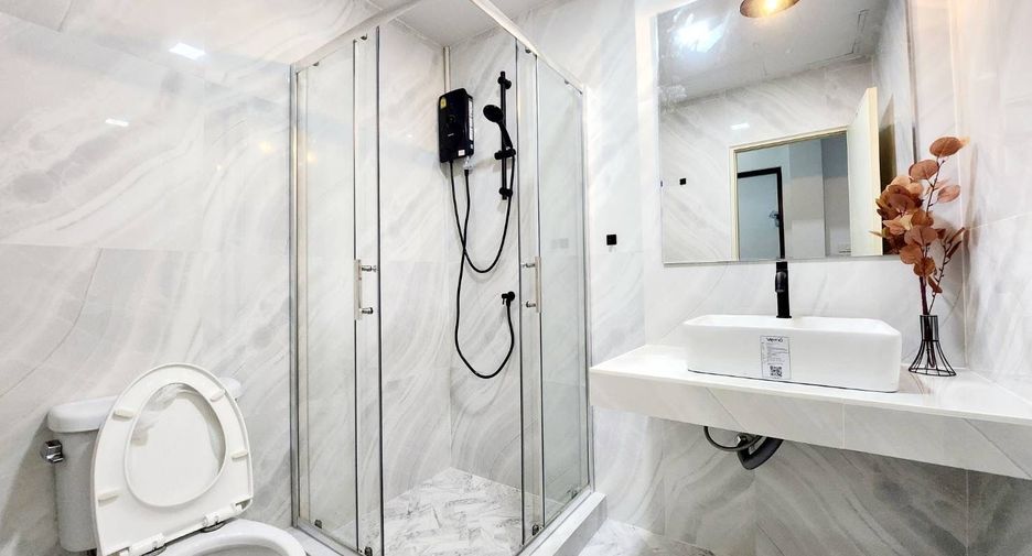Reihenhaus zur Miete mit 2 Zimmer in Mueang Phuket, Phuket